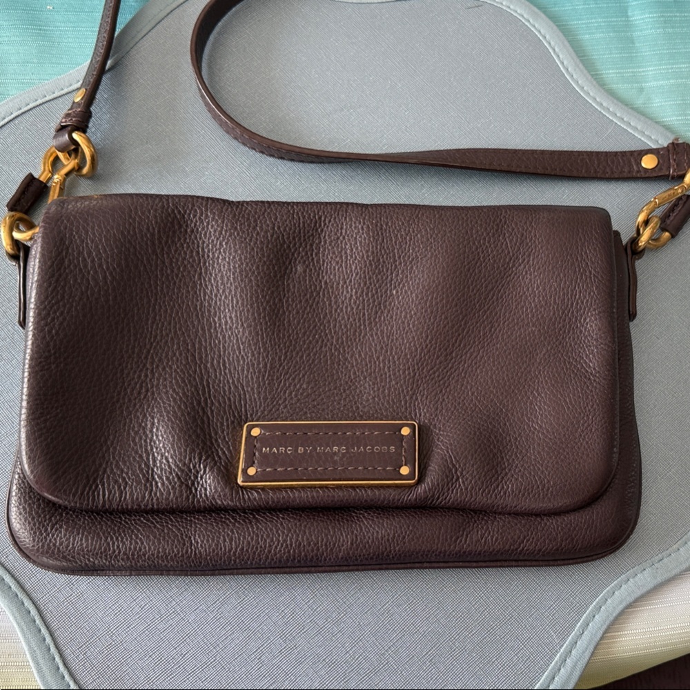 Marc by Marc Jacobs black small flat flap crossbody leather purse brass hardware